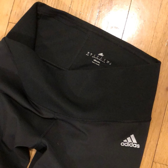 Like new Adidas cropped leggings - Picture 3 of 3